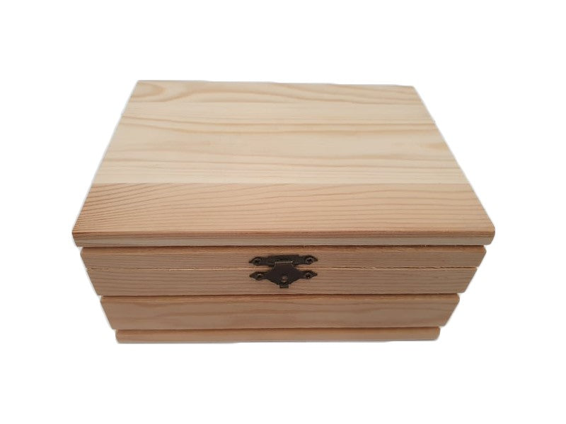 Lesena spominska škatlica z lastnim motivom